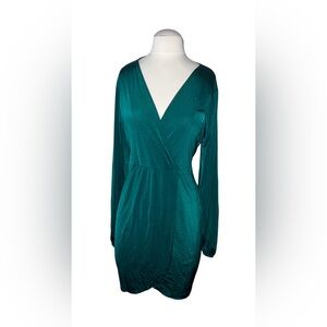 Boohoo Dark Green Long Sleeve Dress